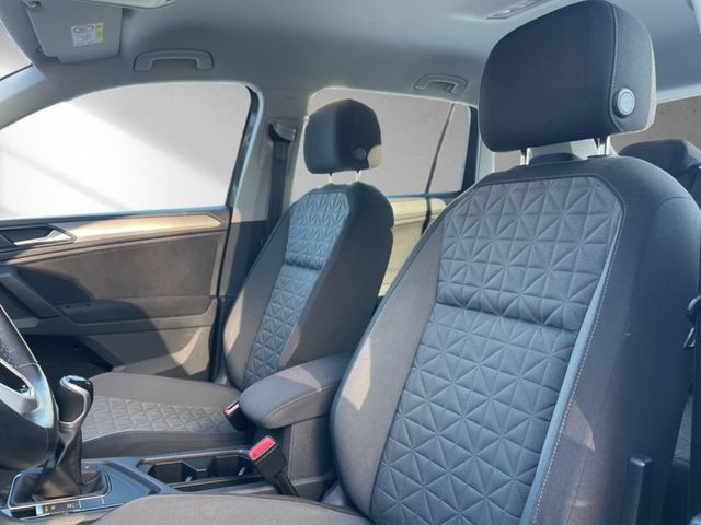 Volkswagen Tiguan 1.5 TSI Life NAVI ACC PDC SHZ LED ALU
