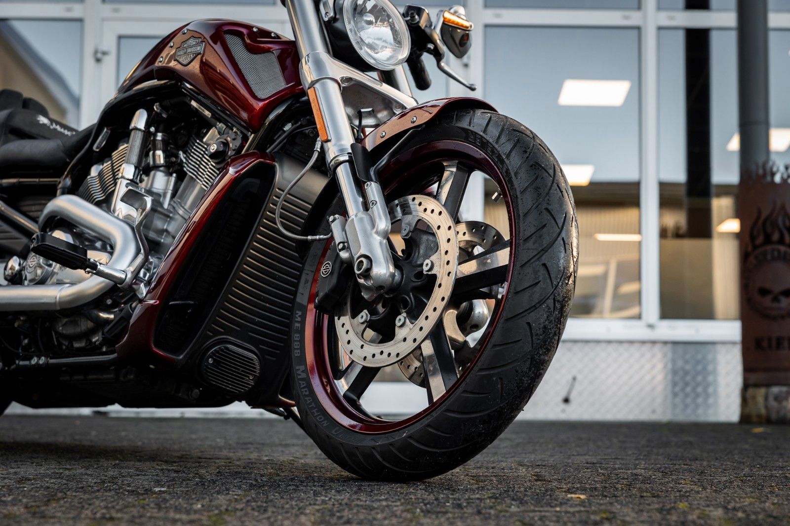Fahrzeugabbildung Harley-Davidson VRSCF V-ROD MUSCLE - Jekill  - 260er METZELER