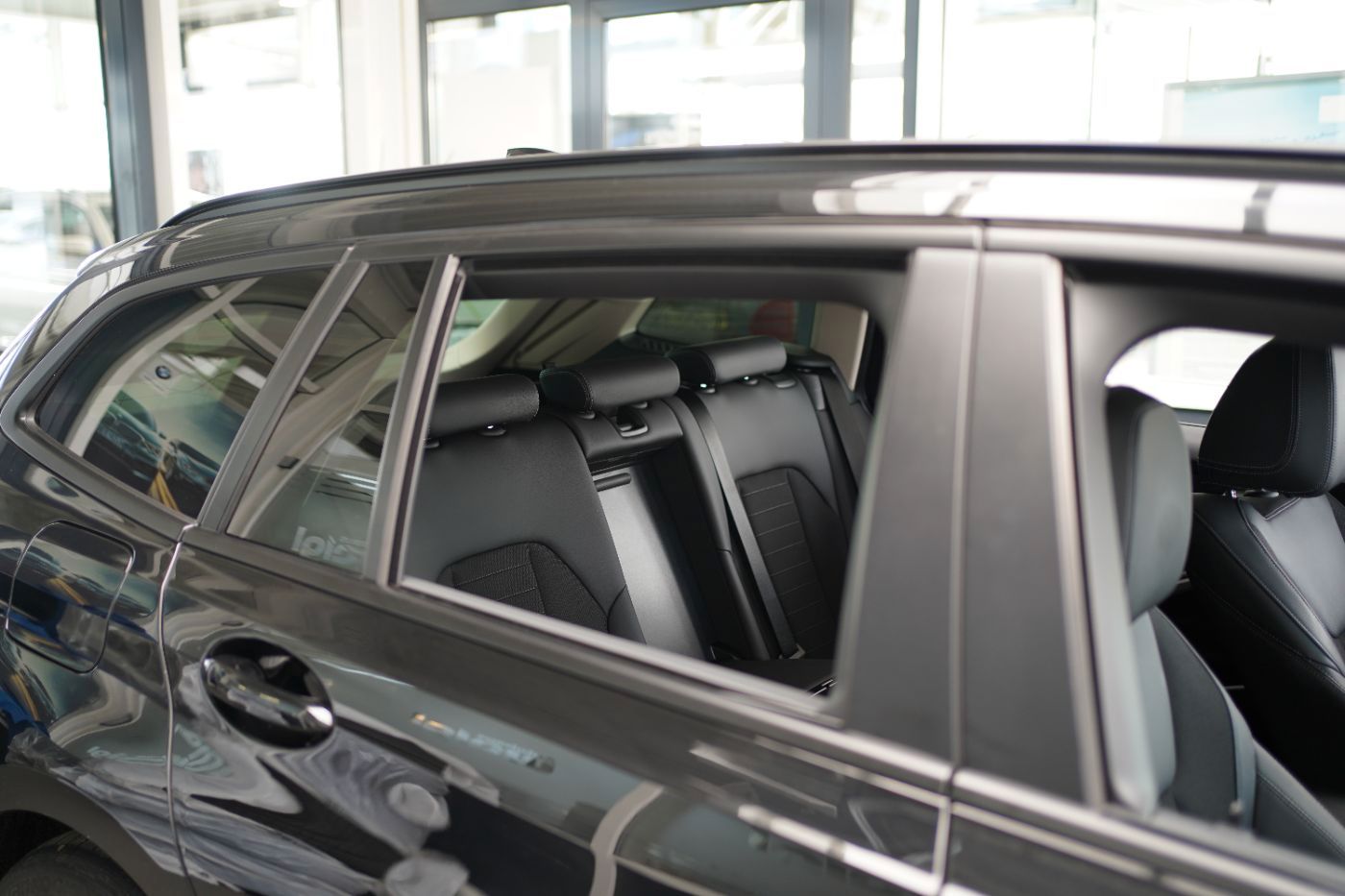 Fahrzeugabbildung BMW 320d Advantage +Teilleder+Live Cockpit Prof.+PDC