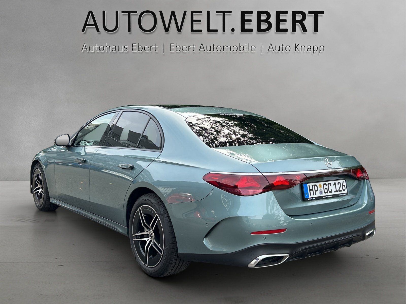 Fahrzeugabbildung Mercedes-Benz E 200 AMG Pano DISTRO Kamera NIGHT KeyGO 19"