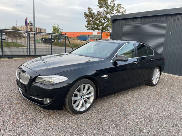 BMW 550i xDrive Limousine Leder Kamera Navi TÜV