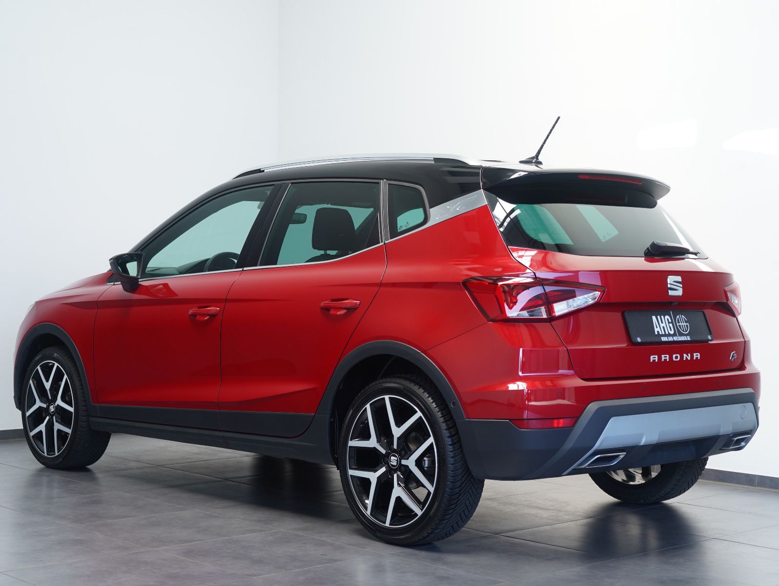 Fahrzeugabbildung SEAT Arona 1.0 TSI FR DSG NAVI/LED/VIRTUAL/LM 18"