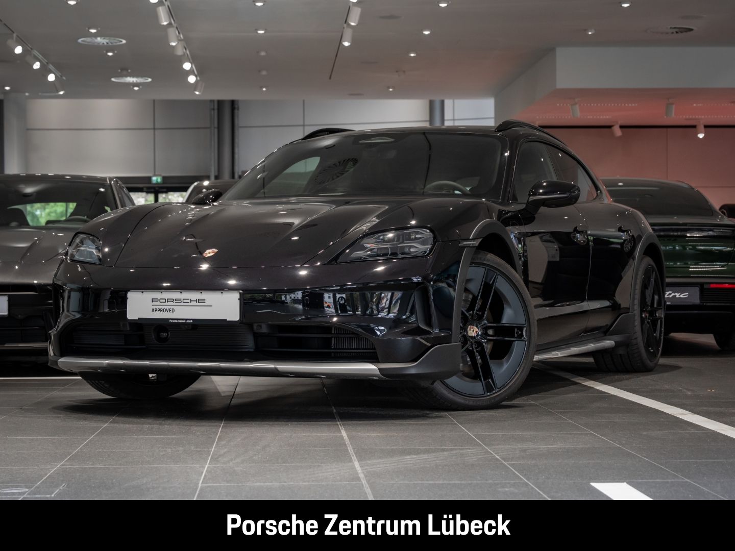 Porsche Taycan 4 Cross Turismo Soft-Close Surround-View