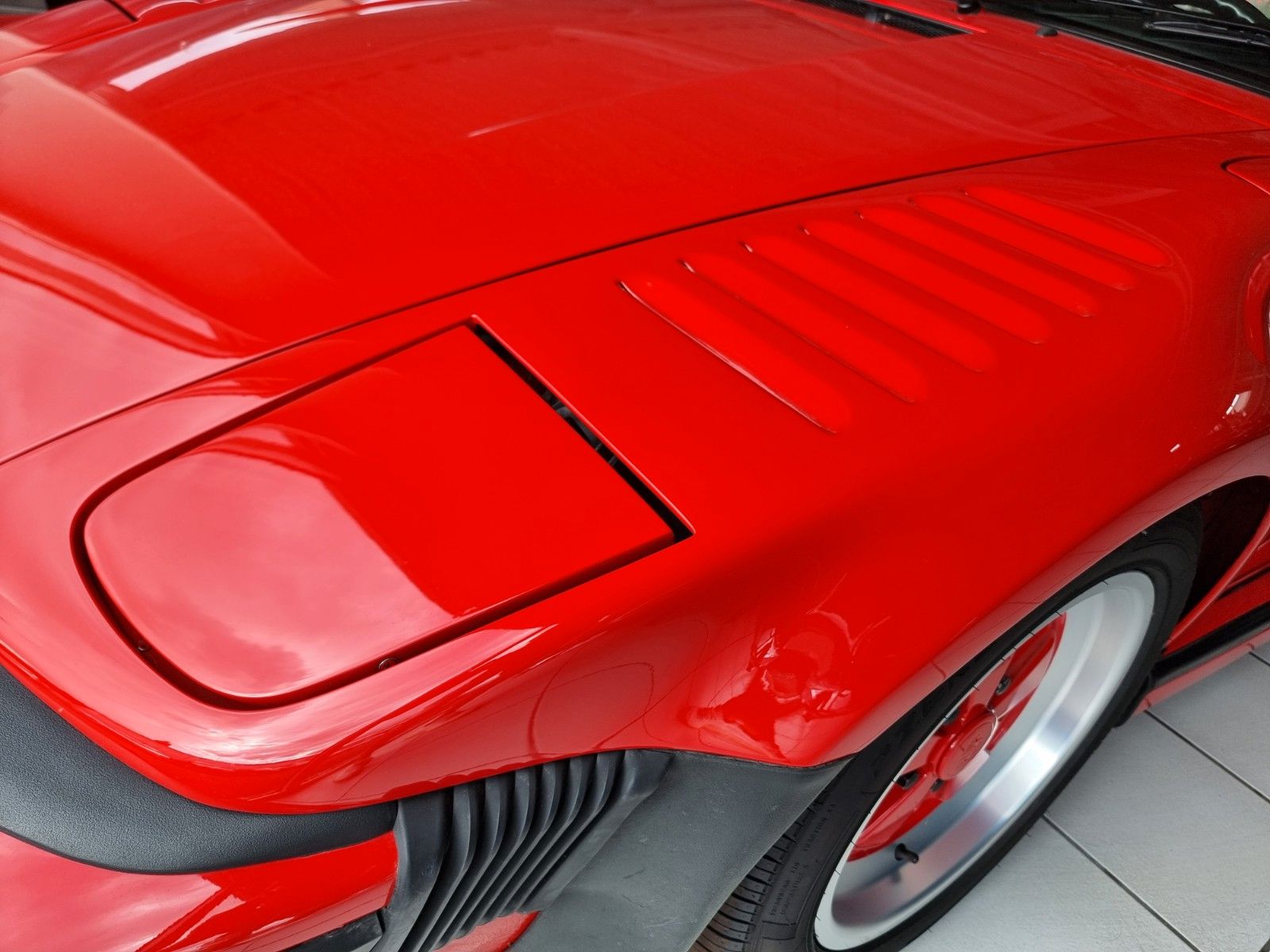 Fahrzeugabbildung Porsche 930 Turbo Flachbau ab Werk/Rarität/Sammlerzust.