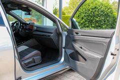 VW Golf VIII Lim. GTI Clubsport / PERFORMANCE / IQ