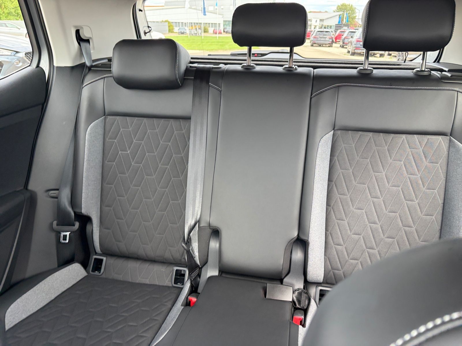 Volkswagen T-Cross - Bild 14