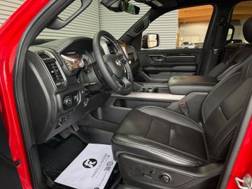 Dodge RAM - 12