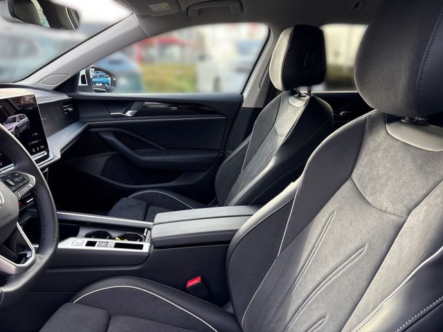 Passat Variant 2.0 TDI DSG BUSINESS LED+AHK+ACC+