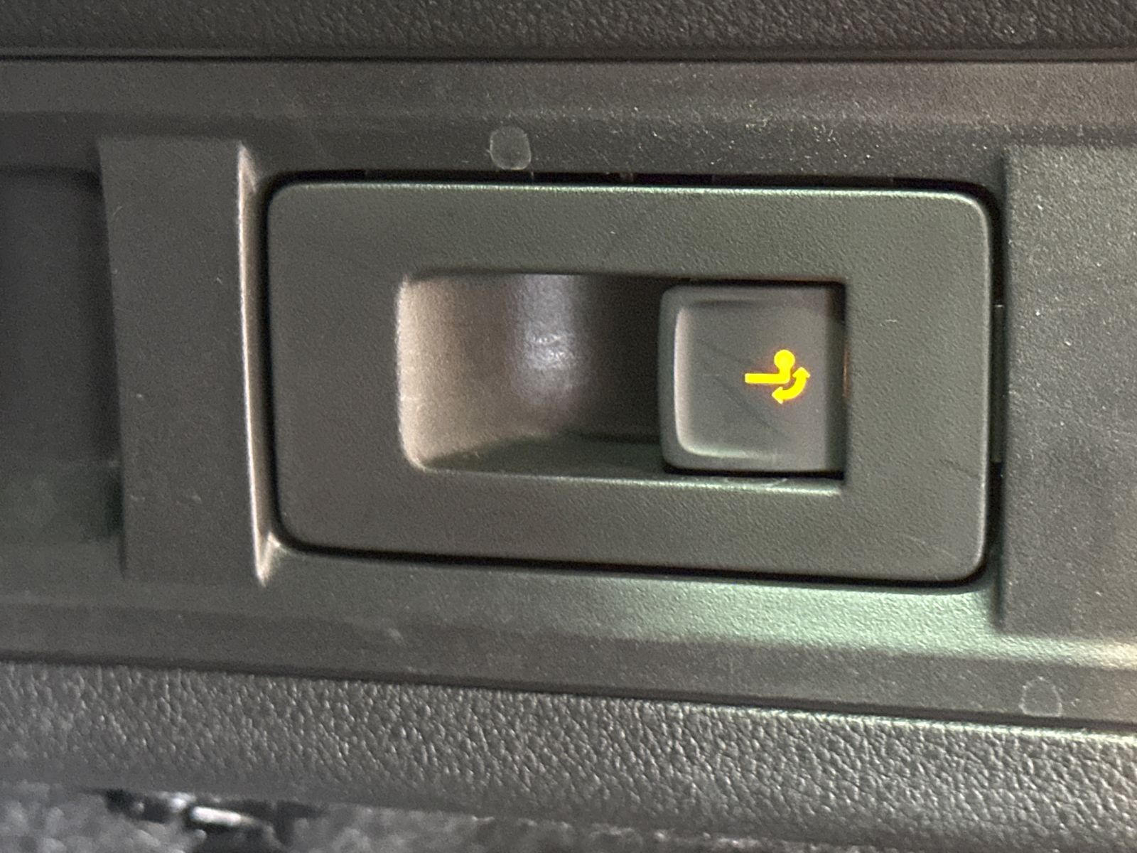 Fahrzeugabbildung SKODA Octavia Combi RS 4x4 Challenge NAV+MATRIX+AHK