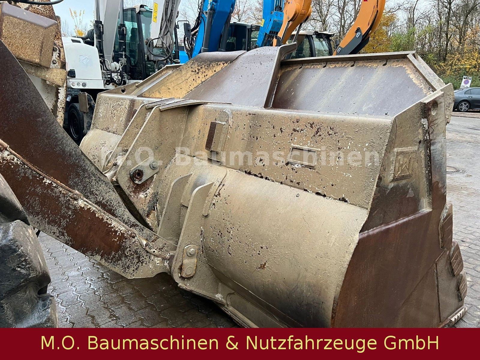 Fahrzeugabbildung CAT 966 H / AC / ZSA / Waage / Half Steering