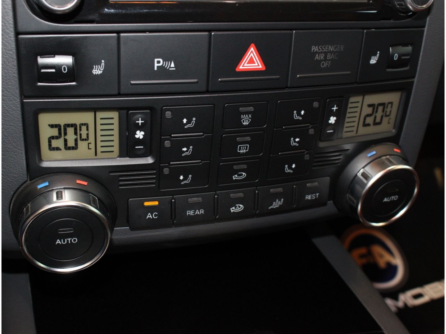 Fahrzeugabbildung Volkswagen Touareg 3.0 TDI V6 TDI DPF 2. Hand*Standhzg*VOLL