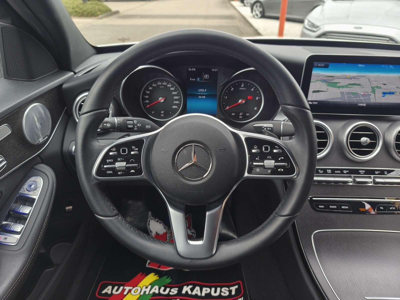 Fahrzeugabbildung Mercedes-Benz C300d T 4Matic Multibeam/Sound/Memory/StandHz