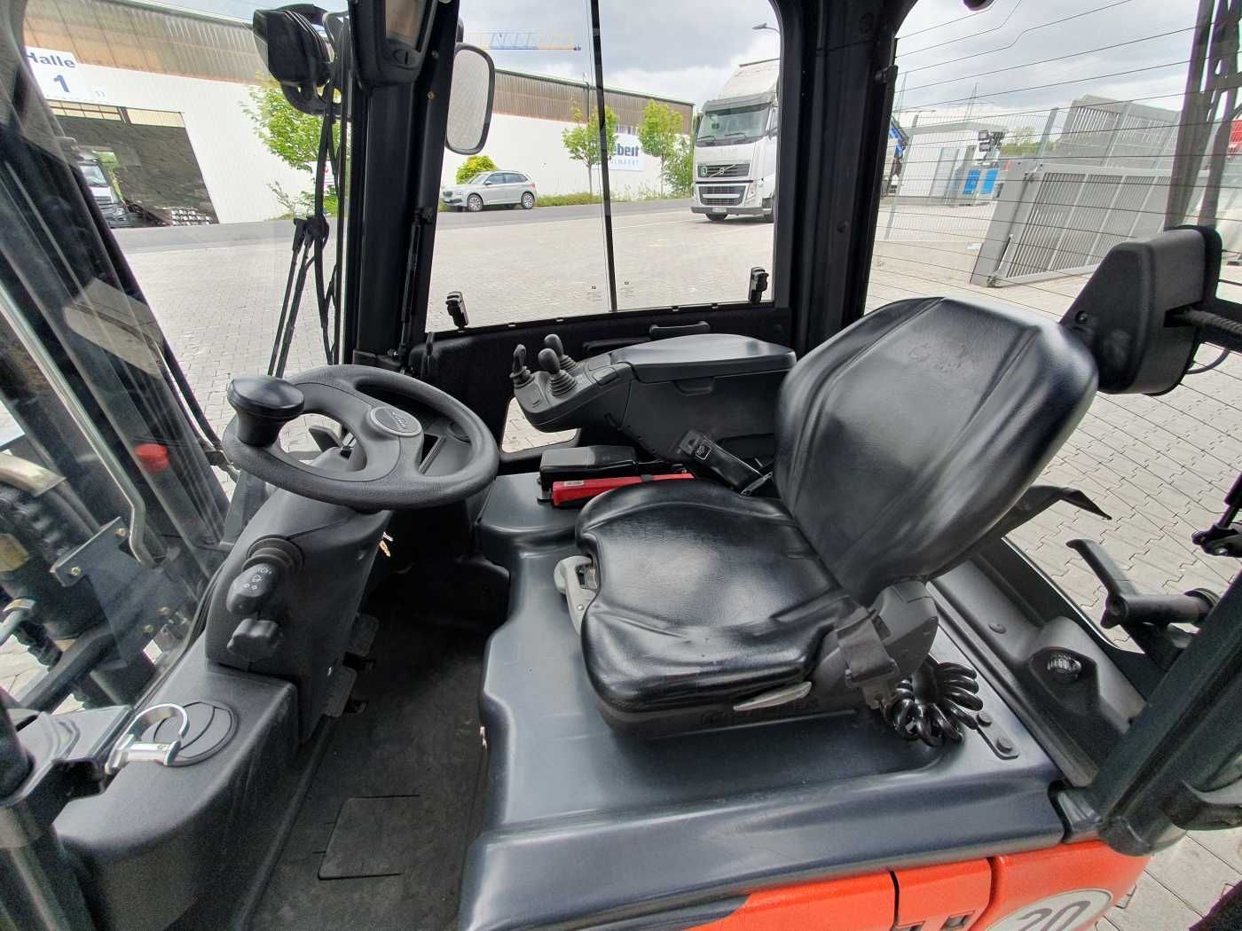 Fahrzeugabbildung Linde E14 - 02 / Triplex: 4.00m! / SS / nur 1.777h!