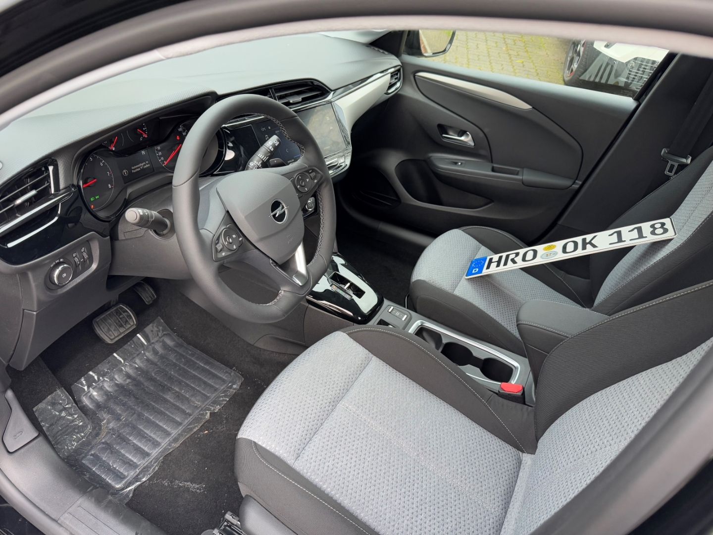 Fahrzeugabbildung Opel Corsa F 1.2 Turbo mit Sitz- und Lenkradheizung