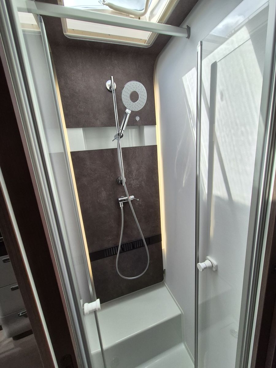 Fahrzeugabbildung Adria Coral Supreme 670 DL MB ALDE,Nordic,Safety,LED