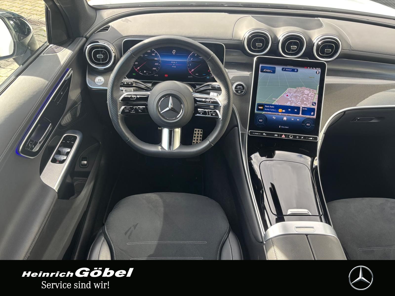 Fahrzeugabbildung Mercedes-Benz GLC 200 4M AMG*AHK*WINTER-PAKET*AMBIENTEBEL*