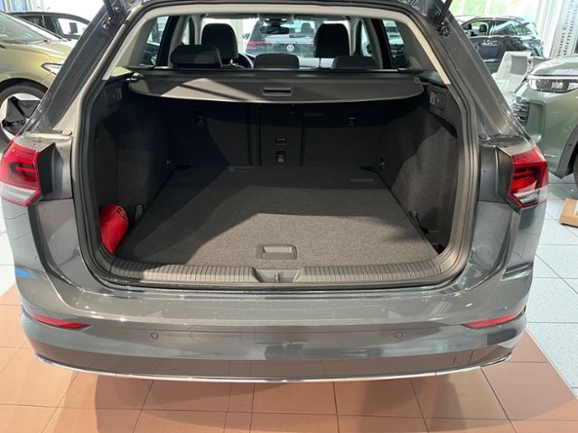 Fahrzeugabbildung Volkswagen Golf Variant VIII 1.5 TSI DSG ACTIVE NAVI KAMERA