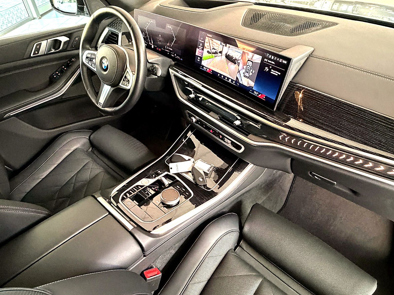 Fahrzeugabbildung BMW X5 30 d xDrive M Sport/HEAD-UP/360°/SOUND/AMBIEN