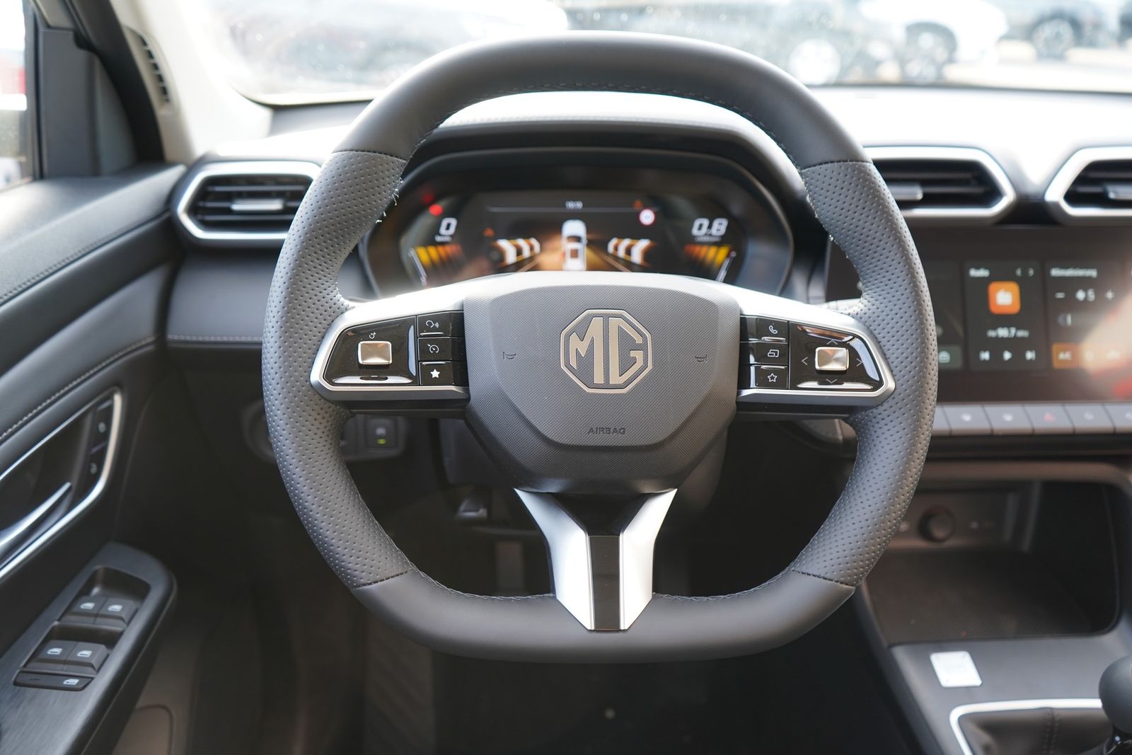 MG ZS