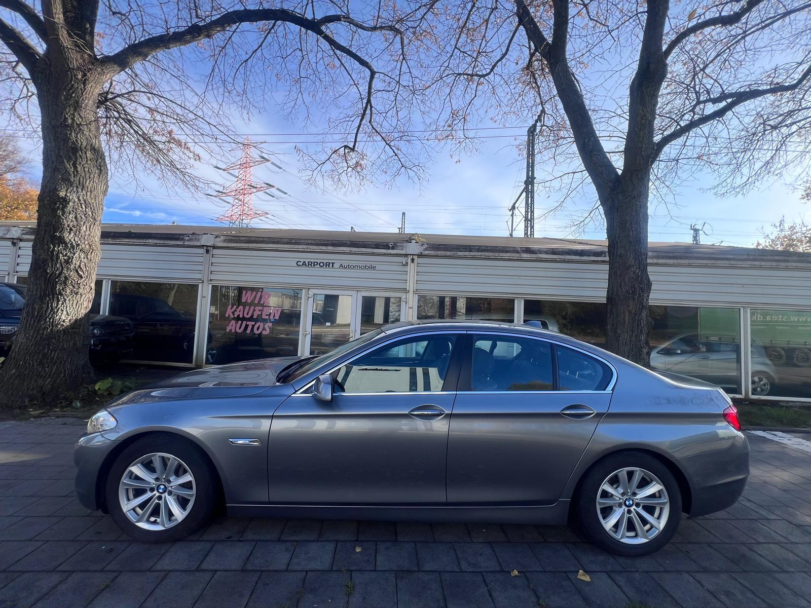 BMW 530 D Autom.-Leder-Essd-Alu-Head Up-Xenon-Navi