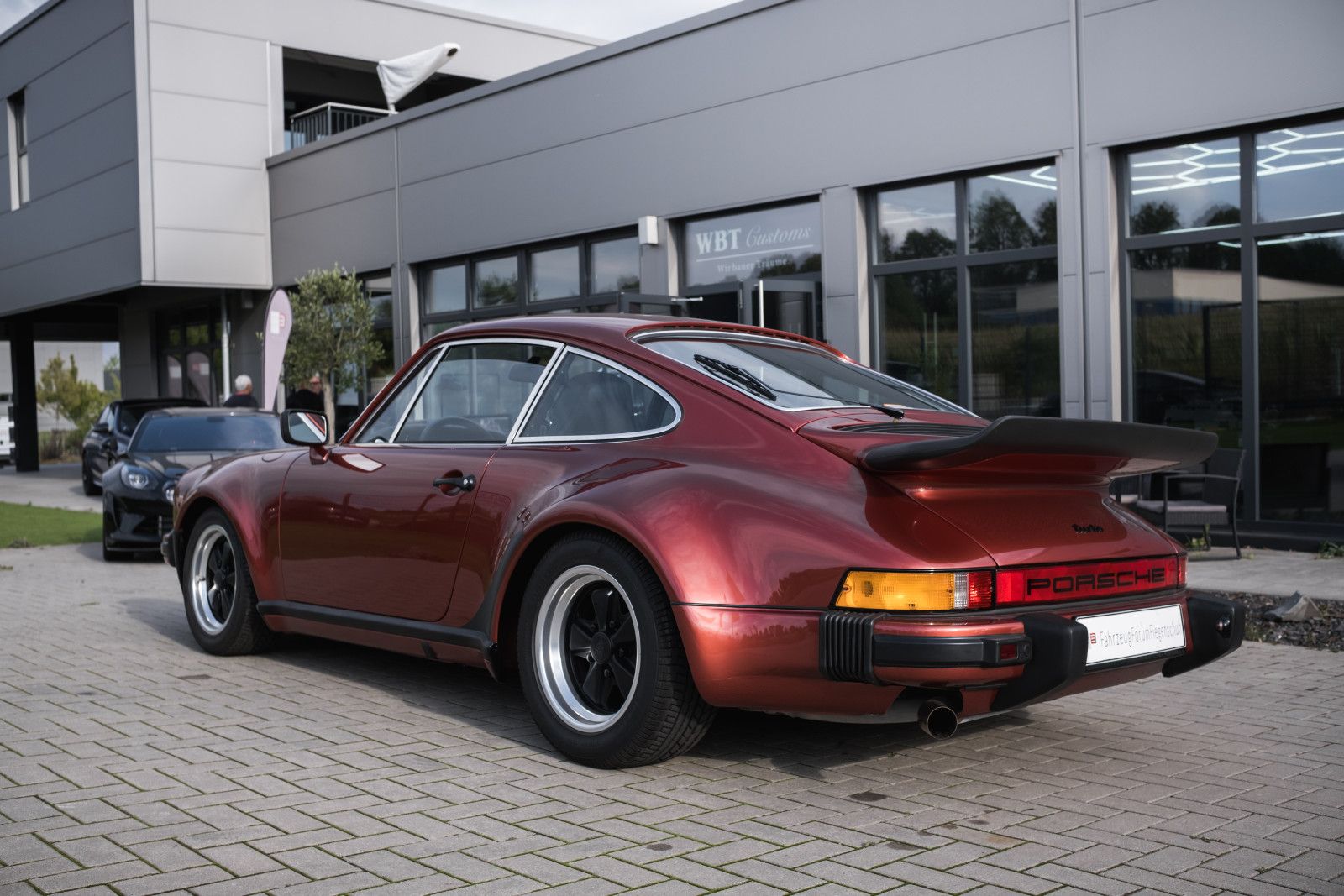 Fahrzeugabbildung Porsche 911/930 Turbo 3.0-Neuaufbau-dt. Fzg.-Matching N