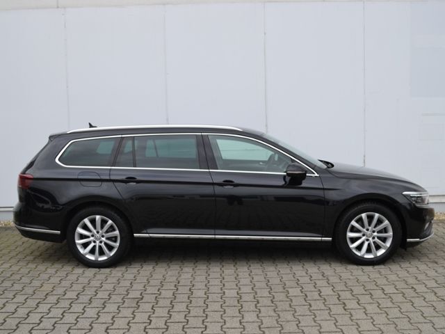 Passat Variant 2.0 TDI DSG Elegance AHK/MATRIX/1