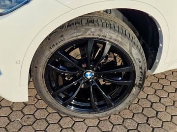 BMW X6 - 11