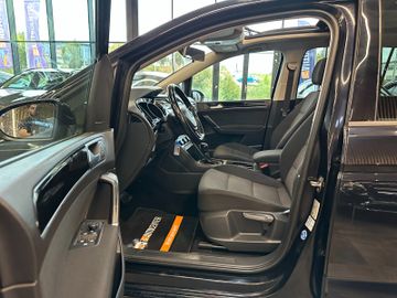 Volkswagen Touran *7 Sitzer*NAV*PANO**3-ZONEN*