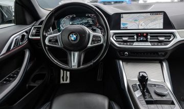 Fahrzeugabbildung BMW 430i Cabrio M Sport|KAMERA|SHADOWLINE|AMBIENTE