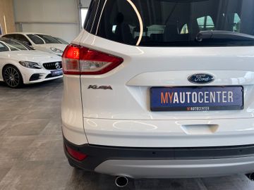 Ford Kuga Titanium EcoBoost *4x4*KAMERA*AHK*TOUCH*