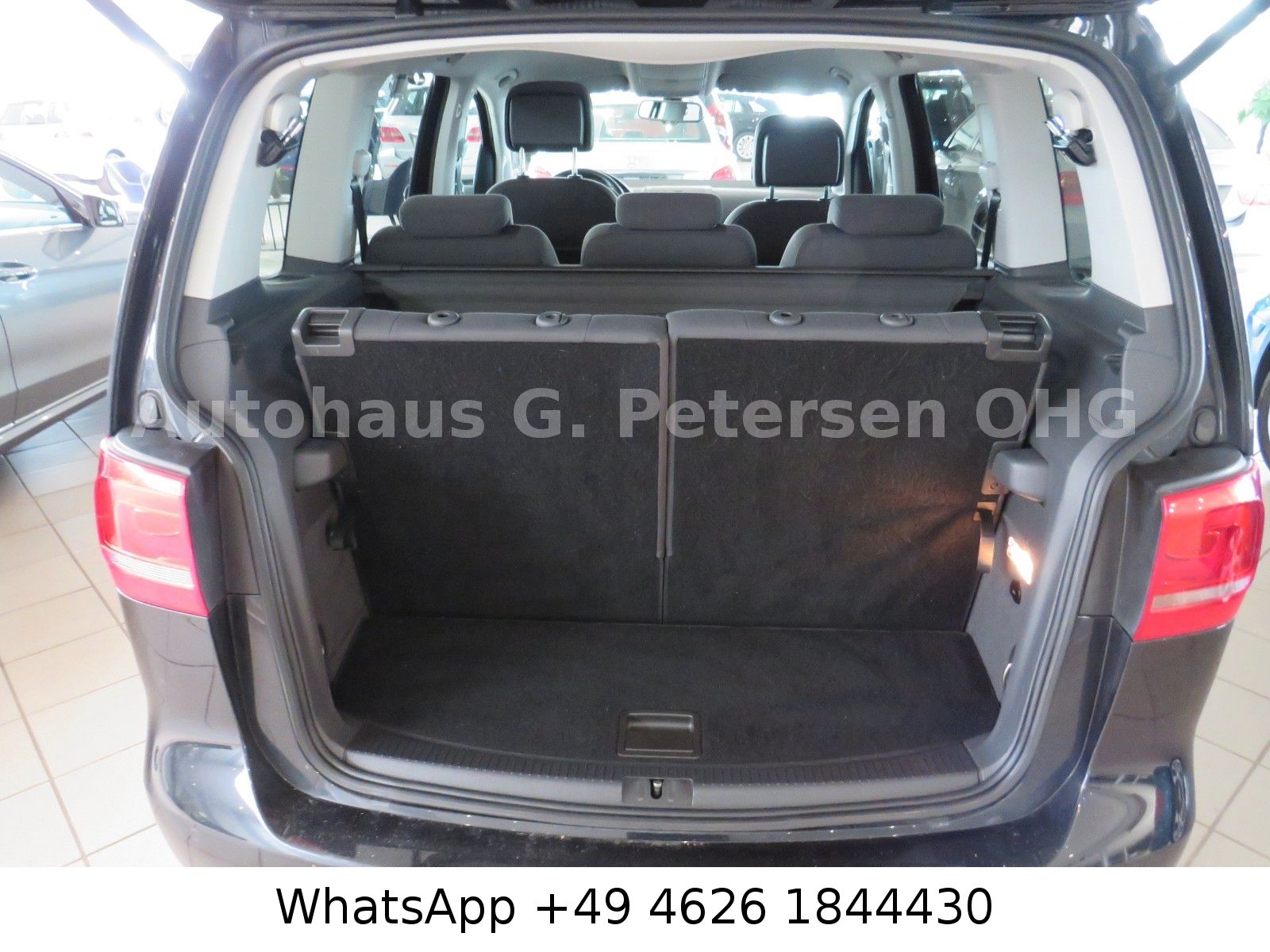 Fahrzeugabbildung Volkswagen Touran Highline*DSG*Sitzh*Einpark*Allwetter*