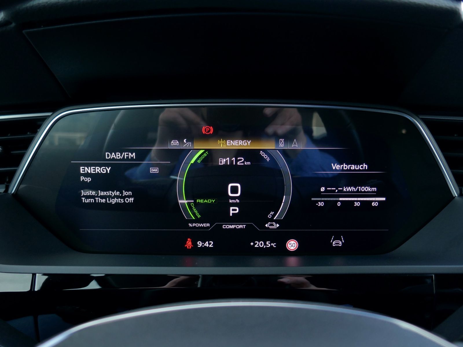 Fahrzeugabbildung Audi e-tron advanced 55 quattro 300kW | LED RFK CCS