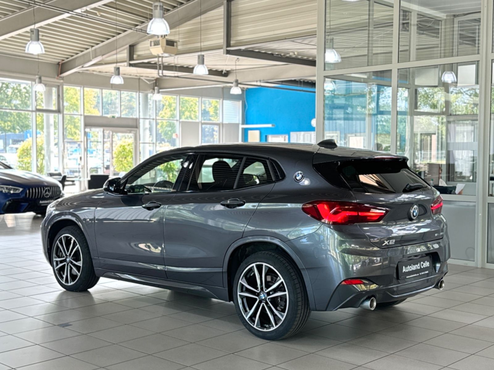 Fahrzeugabbildung BMW X2 sD20i MSport Kamera DAB AHK Alarm HiFi 19Zoll