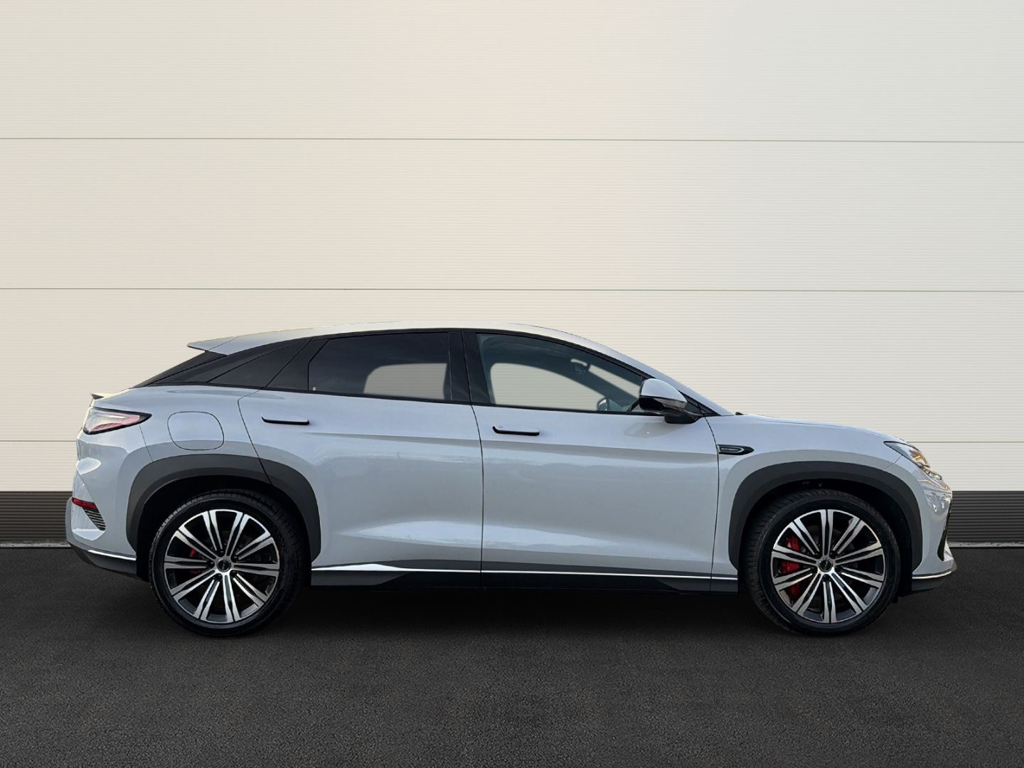 BYD SEALION 7