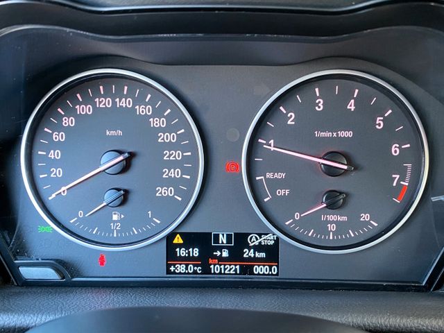 BMW 218