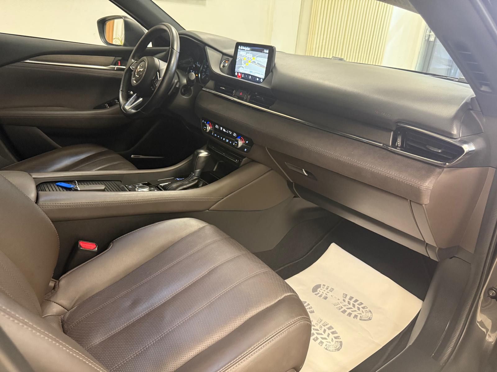 Fahrzeugabbildung Mazda 6 Kombi Sports-Line / LED/NAVI/LEDER/KAMERA