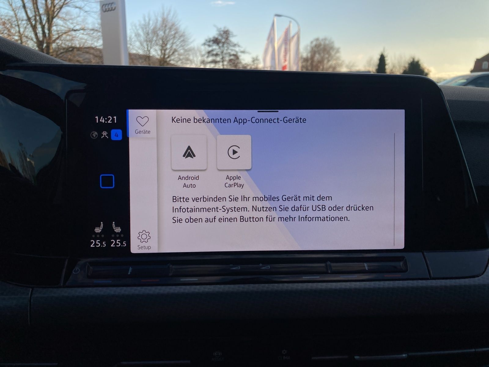 Fahrzeugabbildung Volkswagen Golf VIII Variant Alltrack TDI DSG 4M MATRIX NAV
