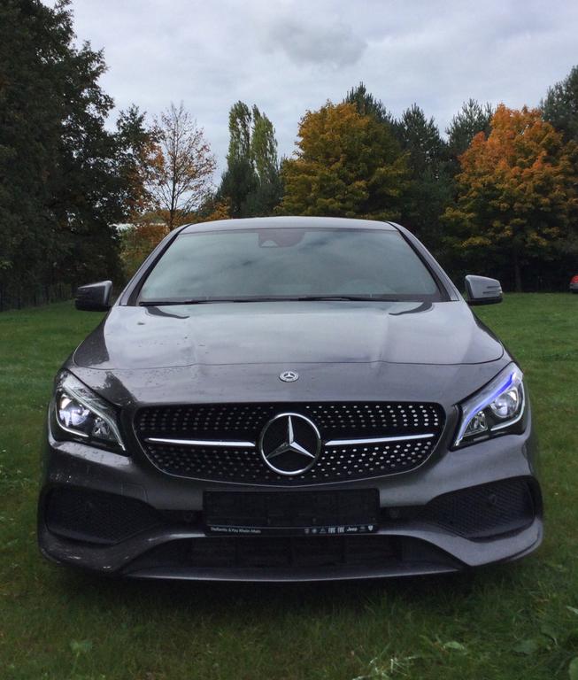 Mercedes-Benz CLA 180