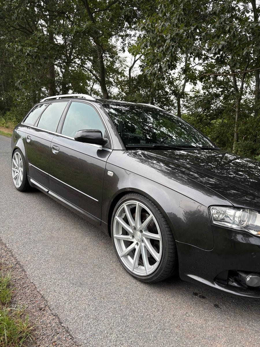 Audi Quattro 2007 — вигляд ззаду