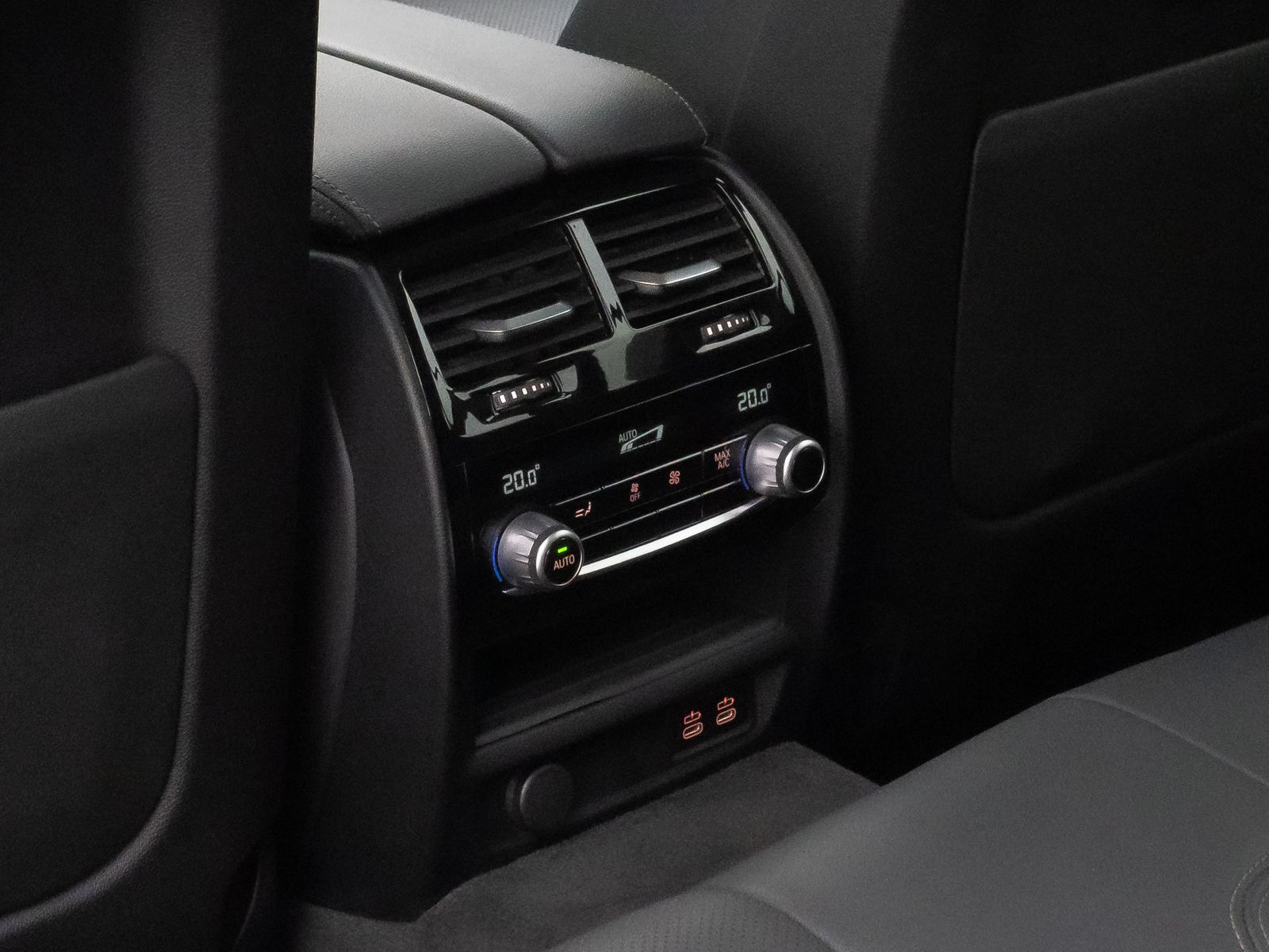 Fahrzeugabbildung BMW 530d xD Kamera Laser HUD DAB 4xKlima AHK Sport