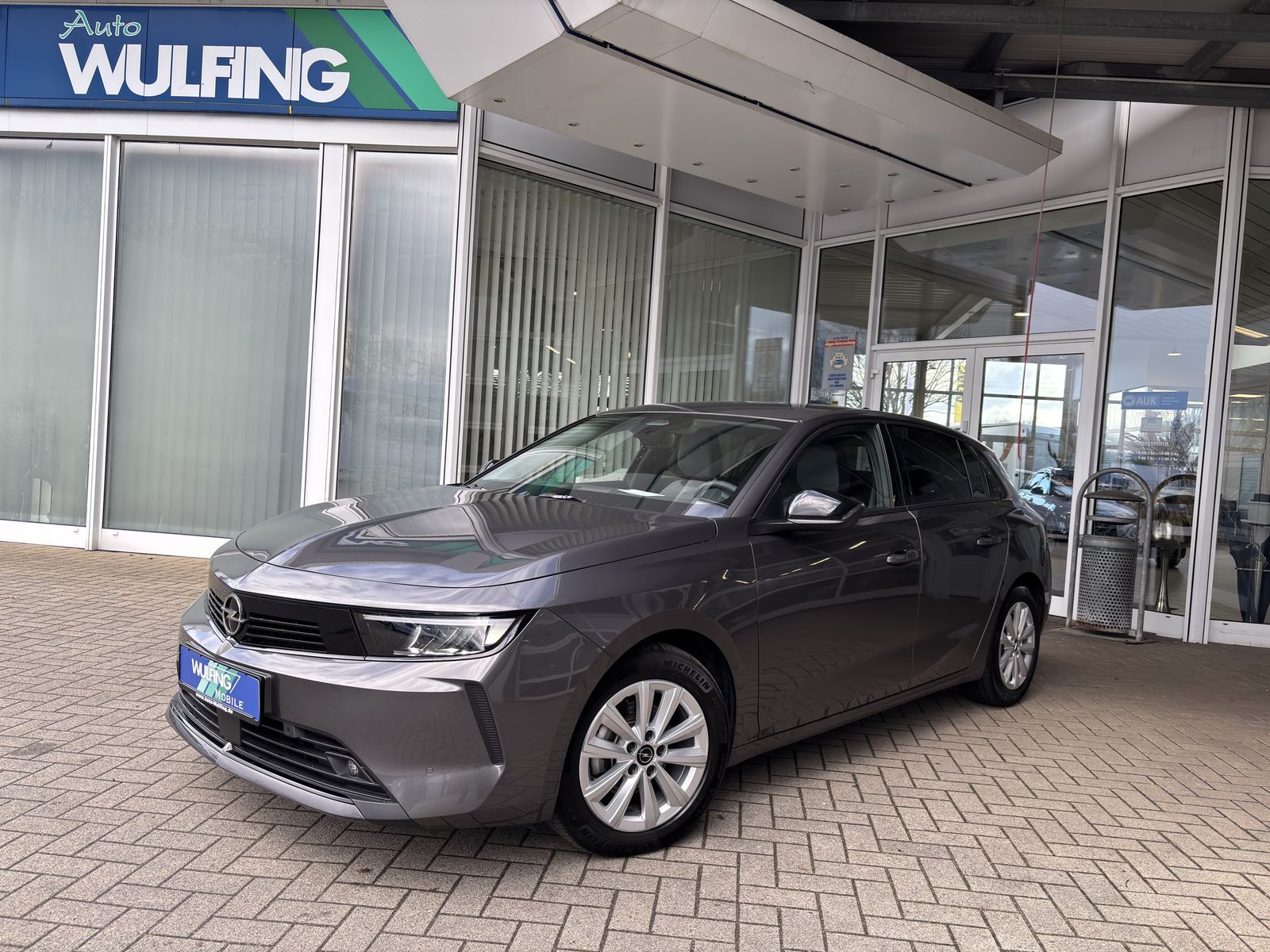 Opel Astra 1.2 Turbo Lim. Edition LED CAM NAVI DAB 
