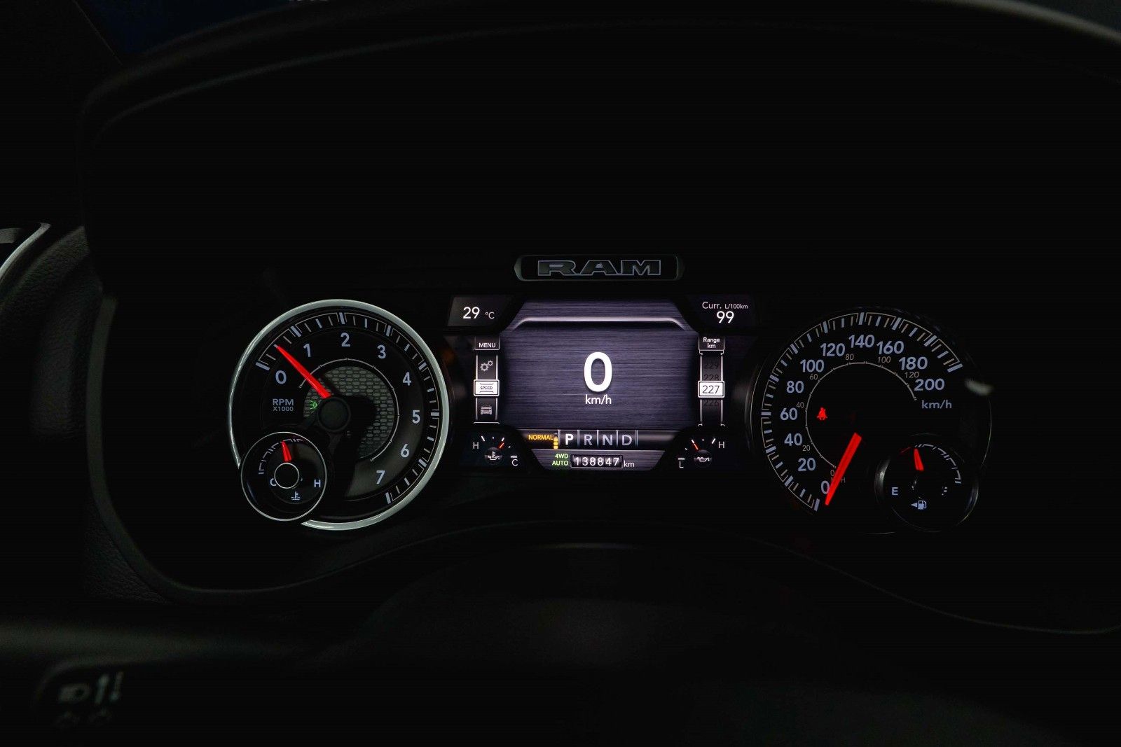Fahrzeugabbildung Dodge RAM 5.7 V8 HEMI 4x4 BLACK *LPG 200L*Unfallfrei*