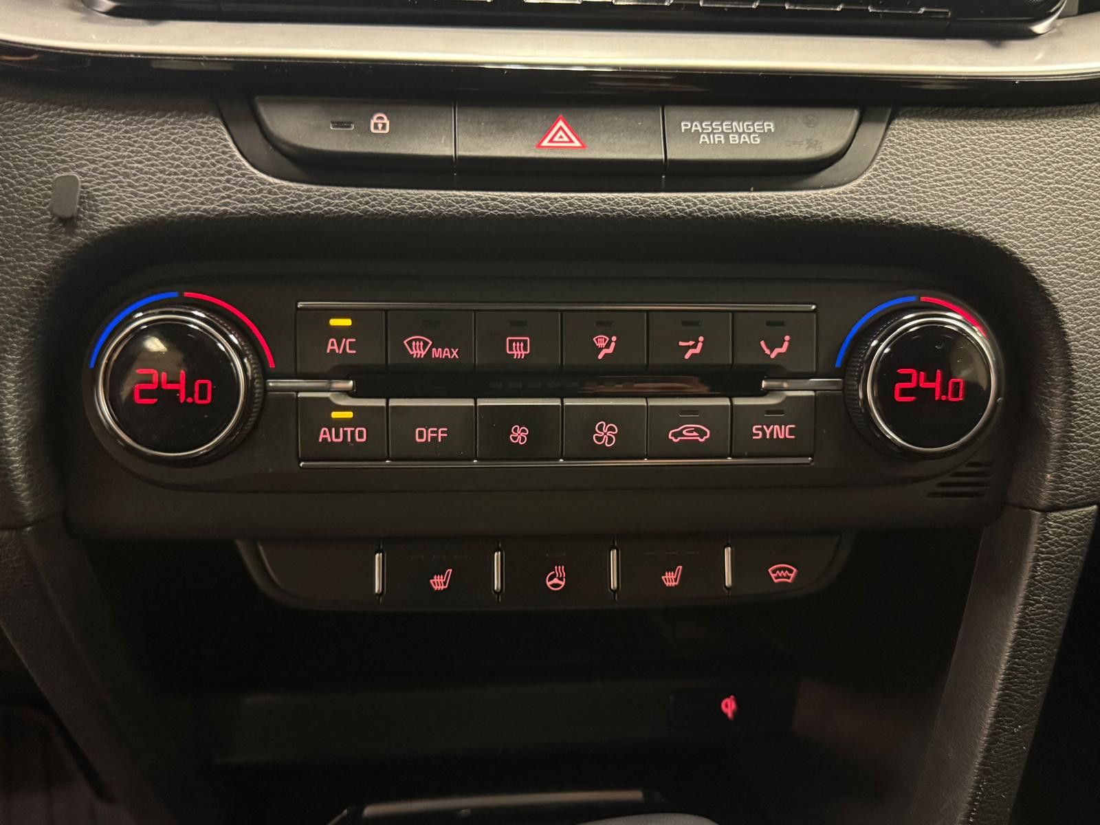 Fahrzeugabbildung Kia pro cee'd / ProCeed / LED / NAVI / SCHECKHEFT /