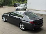 BMW 520 e LED BMW-Live-Cockpit 4-Zonen Ambiente  - BMW 520 mit Hybrid-Antrieb