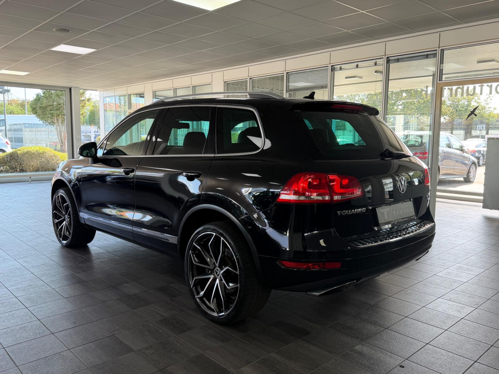 VOLKSWAGEN TOUAREG V6 TDI 3.0 204ch 4MOTION - CUIR - GPS RNS 850 - XÉNON - SIÈGES CHAUFFANTS - ATTELAGE 3,5T