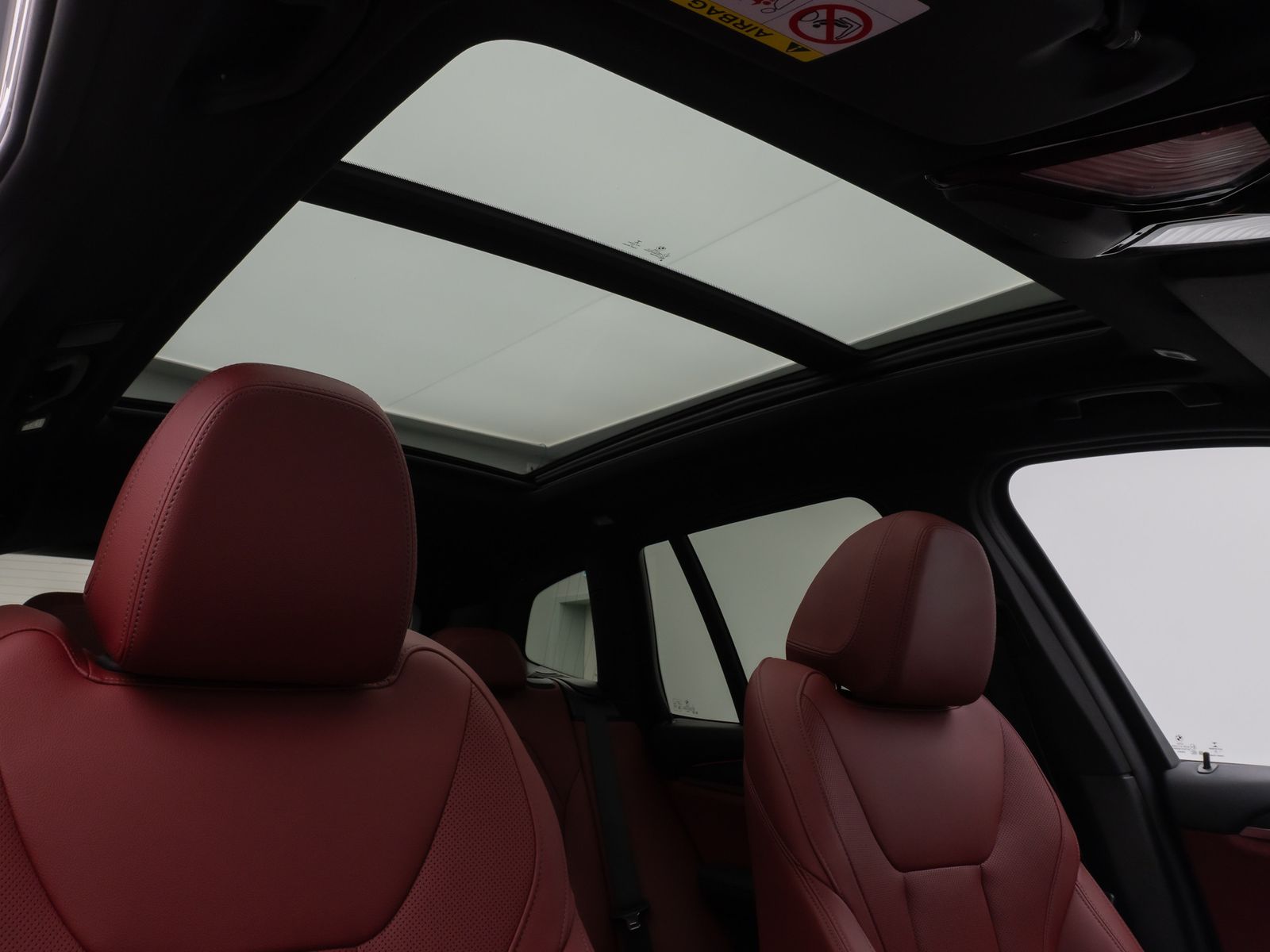 Fahrzeugabbildung BMW X3 xD20i M Sport HiFi Kamera DAB Panorama 20Zoll