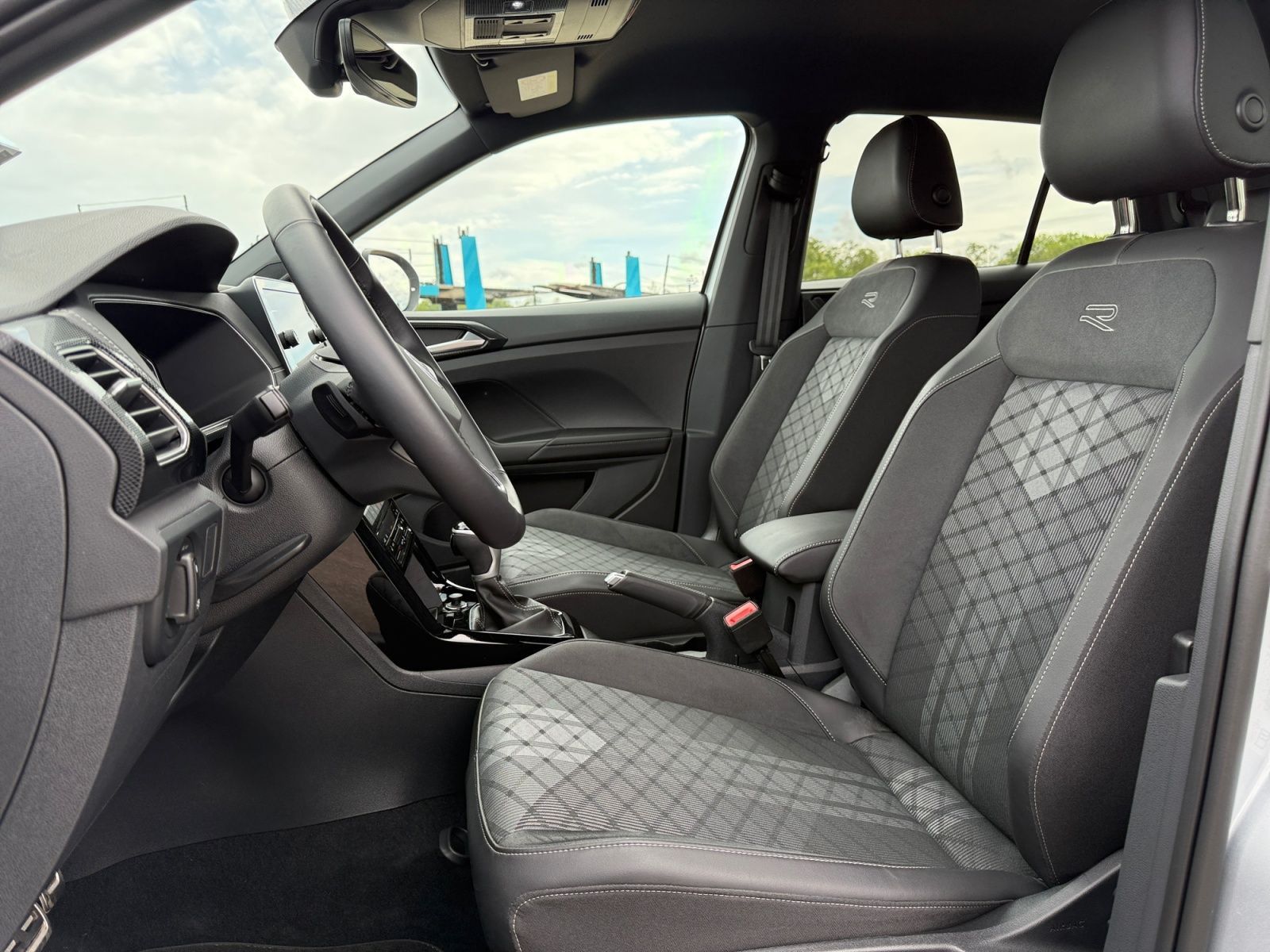 Volkswagen T-Cross - Bild 10