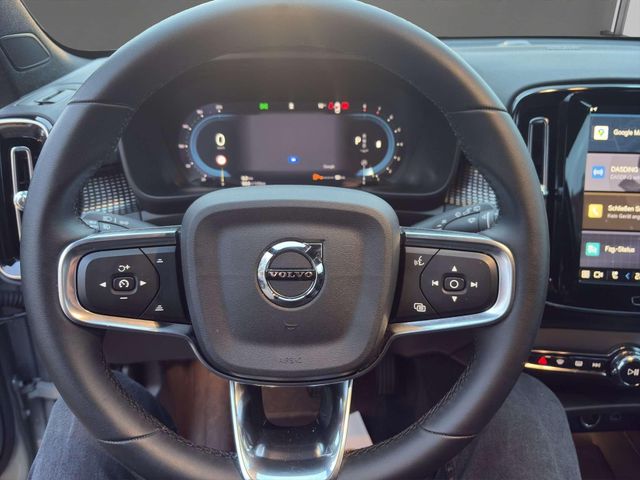 Volvo XC40 Plus Dark 2WD