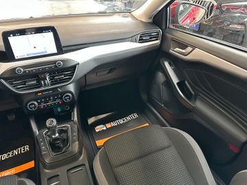 MYAUTOCENTER – Gebraucht- und Jahreswagen mit Werkstattservice in Pfaffenhofen Ford Focus Lim. *Pano*Kamera*AHK*LED*