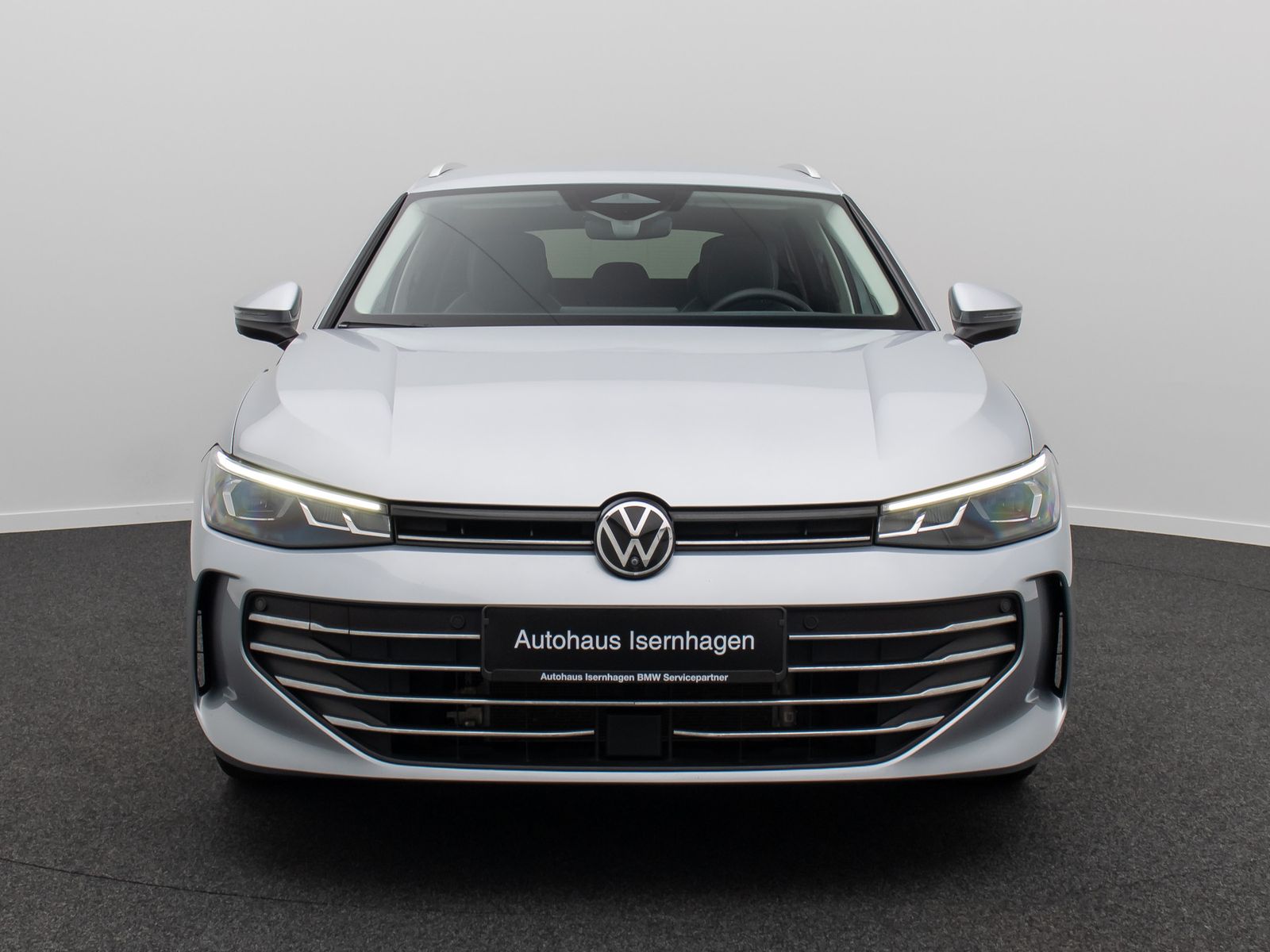 Fahrzeugabbildung Volkswagen Passat 1.5 eHybrid Business 360° AHK ACC Massage